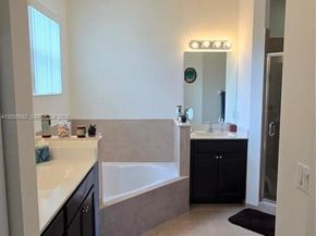 525 SE 34th Ter, Homestead FL 33033
