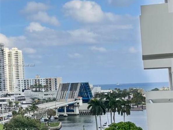 340 Sunset Dr 907, Fort Lauderdale FL 33301