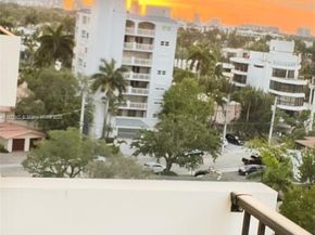 340 Sunset Dr 907, Fort Lauderdale FL 33301
