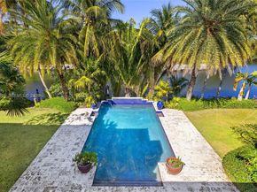 221 Casuarina Concourse, Coral Gables FL 33143