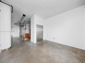 10 SW South River Dr PHI15, Miami FL 33130
