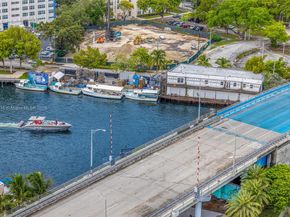10 SW South River Dr PHI15, Miami FL 33130