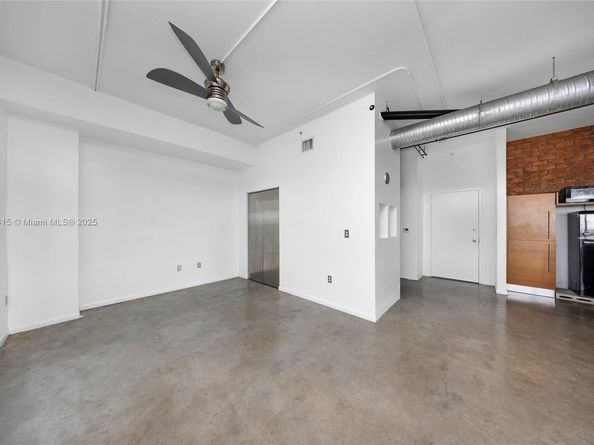 10 SW South River Dr PHI15, Miami FL 33130