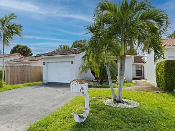 7126 SW 103rd Pl, Miami FL 33173
