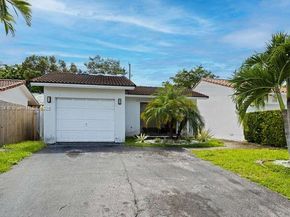 7126 SW 103rd Pl, Miami FL 33173