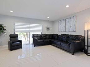 7126 SW 103rd Pl, Miami FL 33173