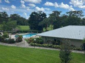 6200 NW 44th St 312, Lauderhill FL 33319