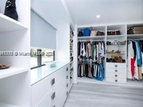 455 NE 210th  Ter, Miami FL 33179