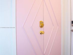 3030 Collins Ave 1E, Miami Beach FL 33140