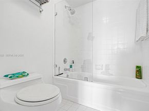 600 NE 36th St 218, Miami FL 33137