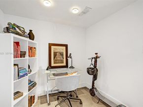 600 NE 36th St 218, Miami FL 33137