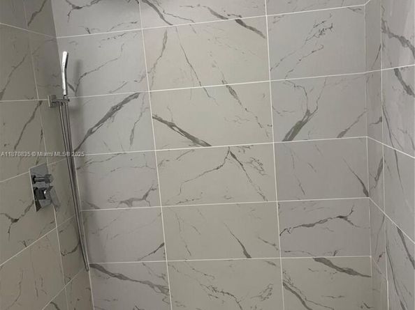 8203 NW 9th Ct 2, Plantation FL 33324