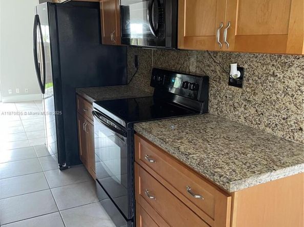 8203 NW 9th Ct 2, Plantation FL 33324