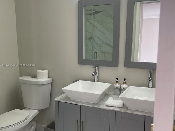 8203 NW 9th Ct 2, Plantation FL 33324