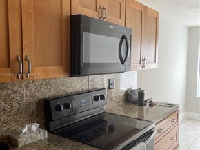 8203 NW 9th Ct 2, Plantation FL 33324