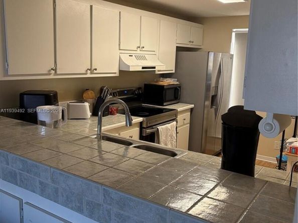 17 Royal Palm Way 4040, Boca Raton FL 33432