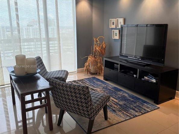 3530 Mystic Pointe Dr 2303, Aventura FL 33180