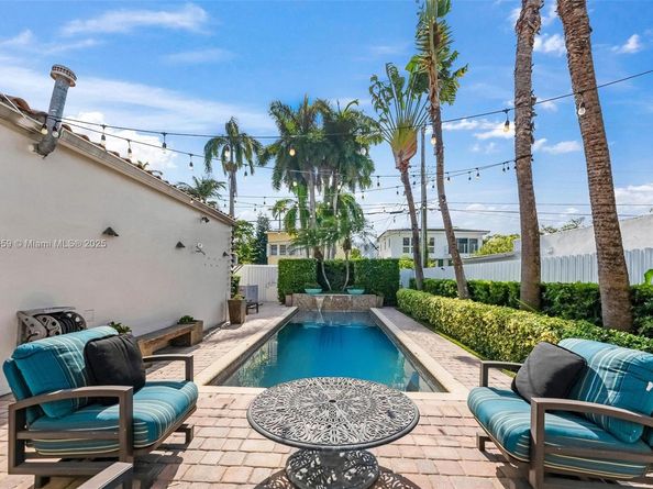 1800 Jefferson Ave, Miami Beach FL 33139