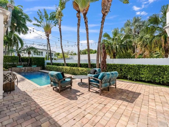 1800 Jefferson Ave, Miami Beach FL 33139