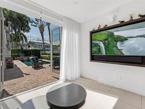1800 Jefferson Ave, Miami Beach FL 33139