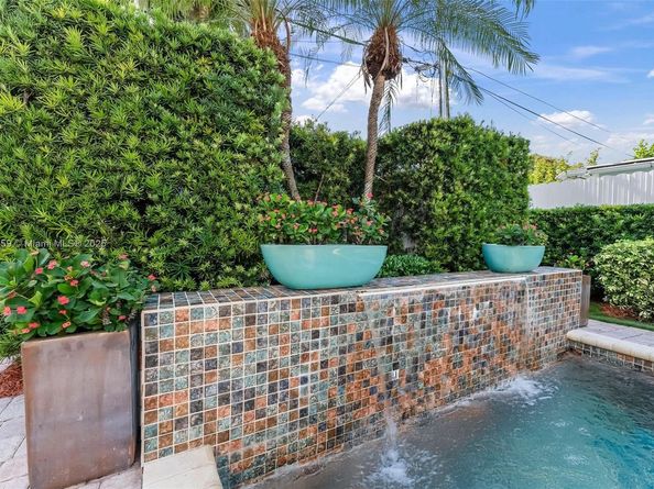 1800 Jefferson Ave, Miami Beach FL 33139