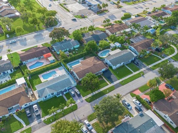 11560 SW 121st Ave, Miami FL 33186