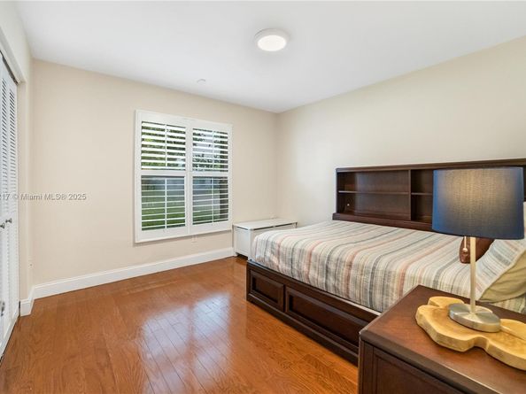 11560 SW 121st Ave, Miami FL 33186
