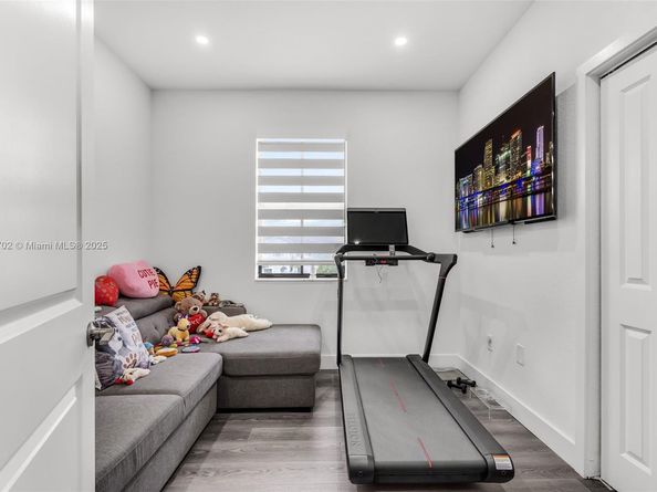 14782 SW 181st Ter, Miami FL 33187