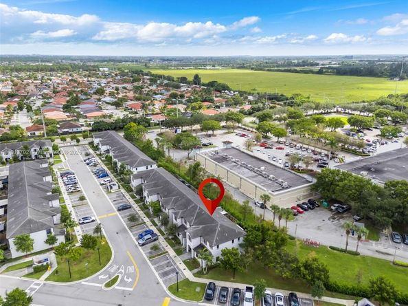 14782 SW 181st Ter, Miami FL 33187