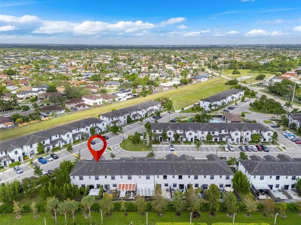 14782 SW 181st Ter, Miami FL 33187