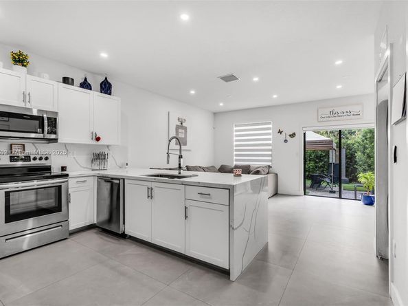 14782 SW 181st Ter, Miami FL 33187