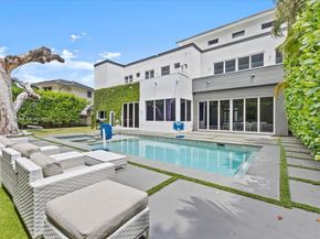 19914 NE 19th Ct, Miami FL 33179