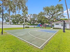 19914 NE 19th Ct, Miami FL 33179