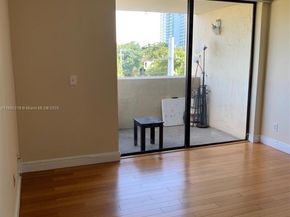 2715 Tigertail Ave 403, Coconut Grove FL 33133