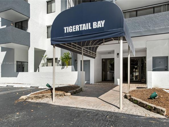 2715 Tigertail Ave 403, Coconut Grove FL 33133