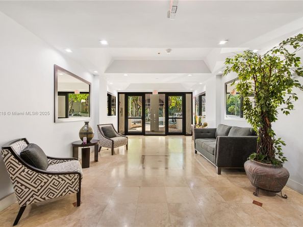 2715 Tigertail Ave 403, Coconut Grove FL 33133