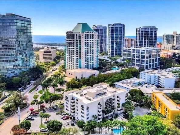 2715 Tigertail Ave 403, Coconut Grove FL 33133