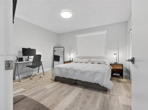 1594 Barcelona Way 518, Weston FL 33327