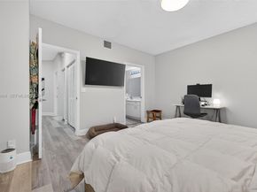 1594 Barcelona Way 518, Weston FL 33327