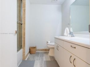 1594 Barcelona Way 518, Weston FL 33327