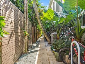 4805 Cherokee Ave, Miami Beach FL 33140