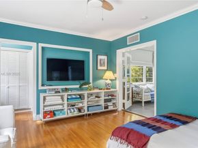 4805 Cherokee Ave, Miami Beach FL 33140