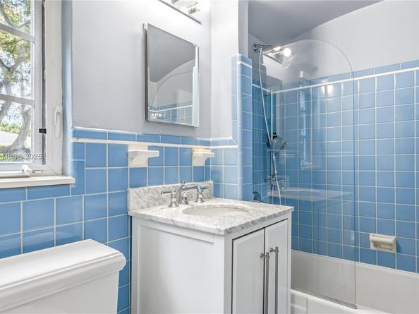 4805 Cherokee Ave, Miami Beach FL 33140