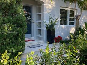 4805 Cherokee Ave, Miami Beach FL 33140