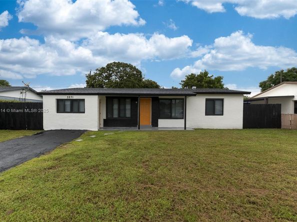 3271 NW 18th St, Lauderhill FL 33311