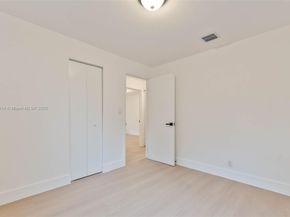 3271 NW 18th St, Lauderhill FL 33311