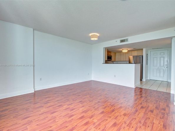3000 Coral Way 815, Miami FL 33145