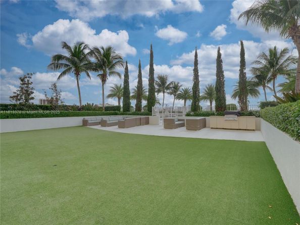 3000 Coral Way 815, Miami FL 33145