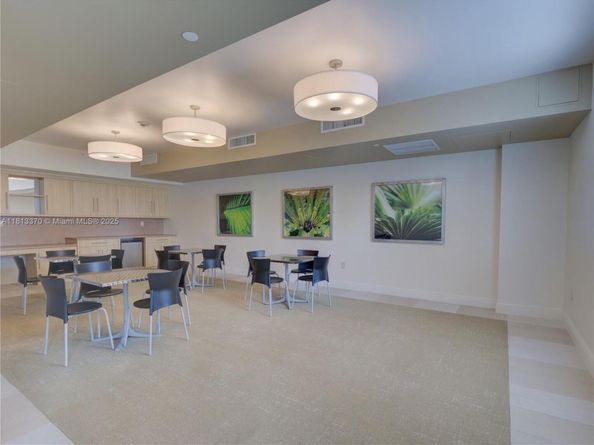 3000 Coral Way 815, Miami FL 33145
