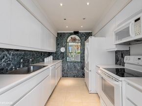 19707 Turnberry Way 4H, Aventura FL 33180